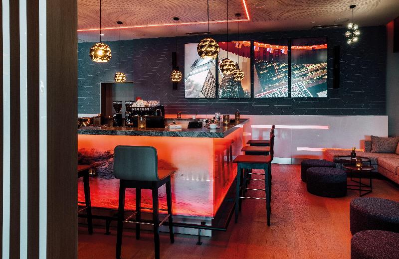Leonardo Hotel Zurich Airport - Bar