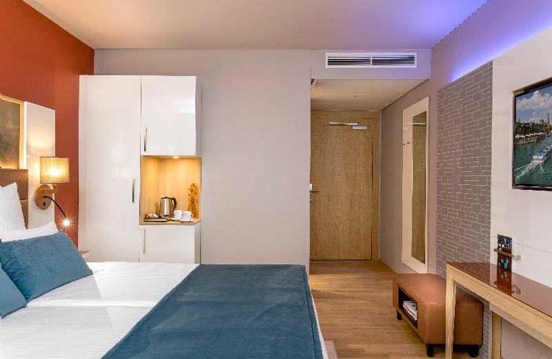 Leonardo Hotel Zurich Airport - Oda