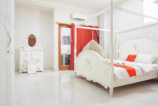 RedDoorz near Kemang Square fotoÄŸrafÄ±