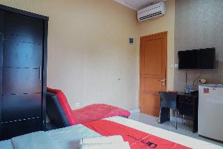 RedDoorz near Kemang Square fotoÄŸrafÄ±