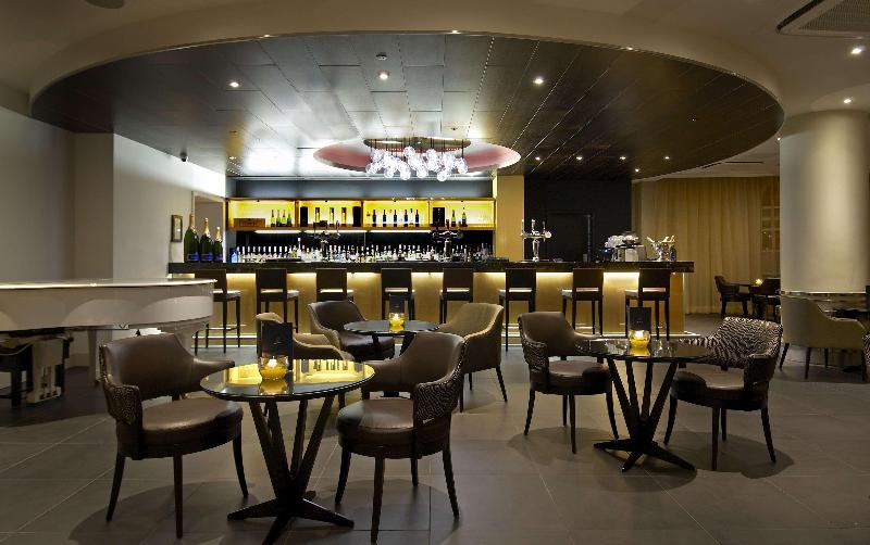 Hilton Cardiff - Bar