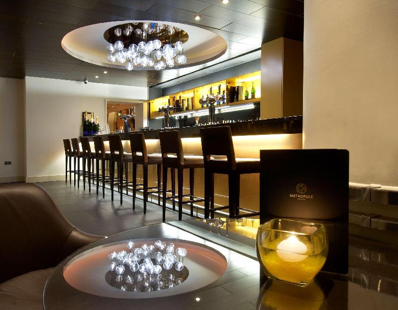Hilton Cardiff - Bar