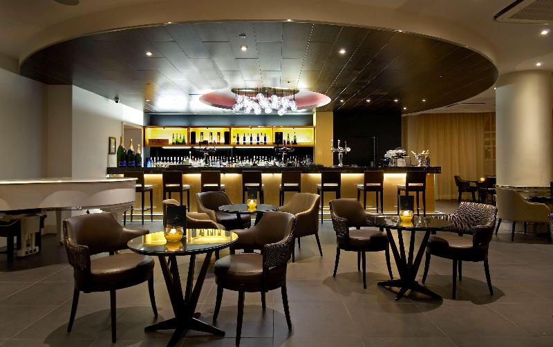 Hilton Cardiff - Bar