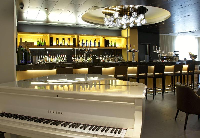 Hilton Cardiff - Bar