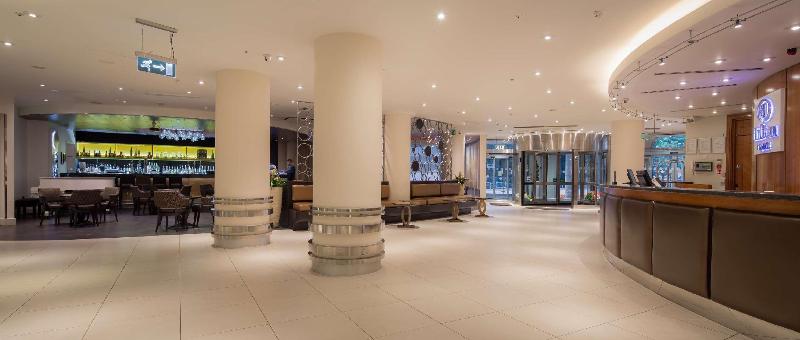 Hilton Cardiff - Lobi