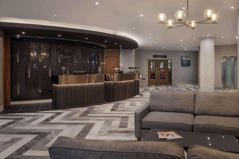 Hilton Cardiff - Lobi