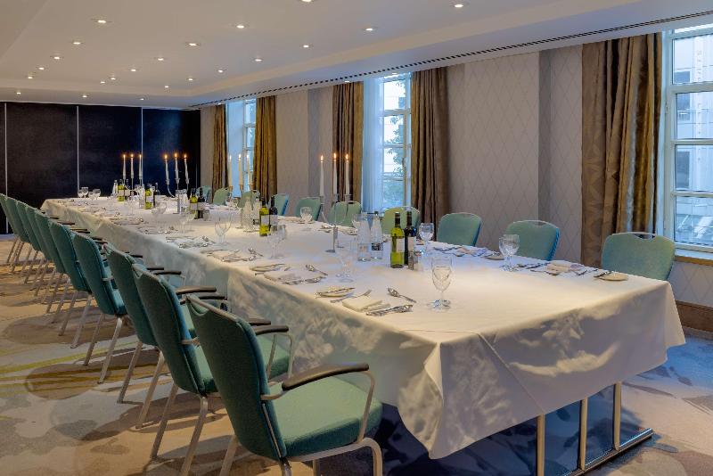 Hilton Cardiff - Genel
