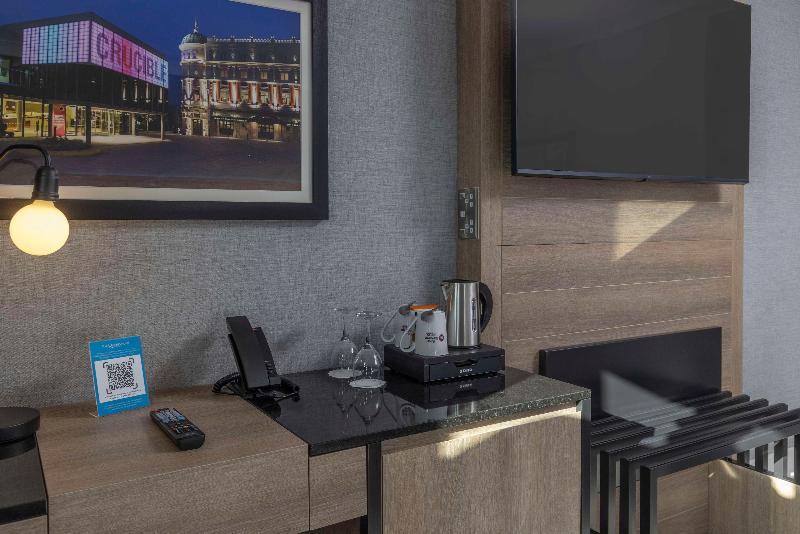 Sandman Signature Sheffield Quays Hotel - Oda
