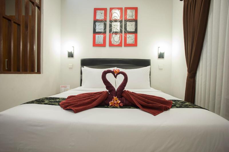 Kubu Bali Suite Seminyak - Oda