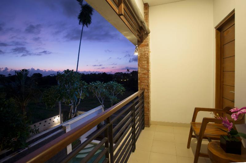 Kubu Bali Suite Seminyak - Oda