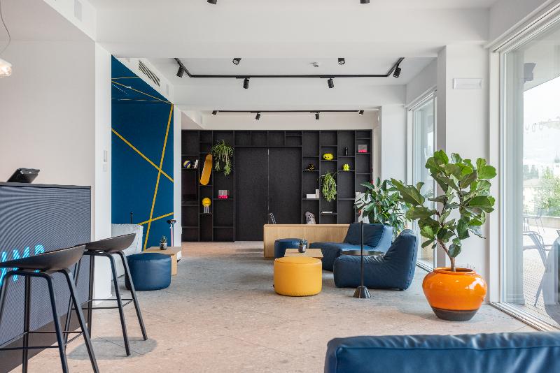 Hoody Active & Happiness Hotel - Lobi
