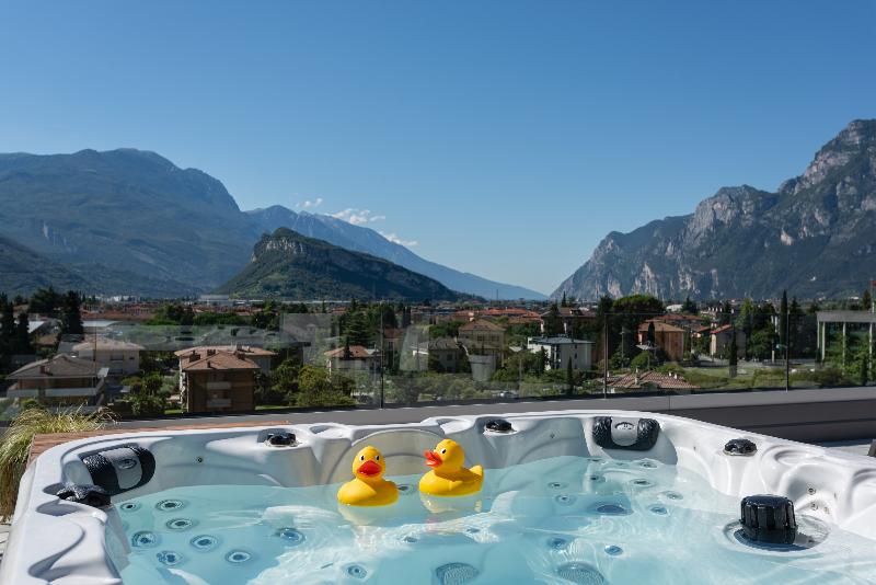 Hoody Active & Happiness Hotel - Havuz