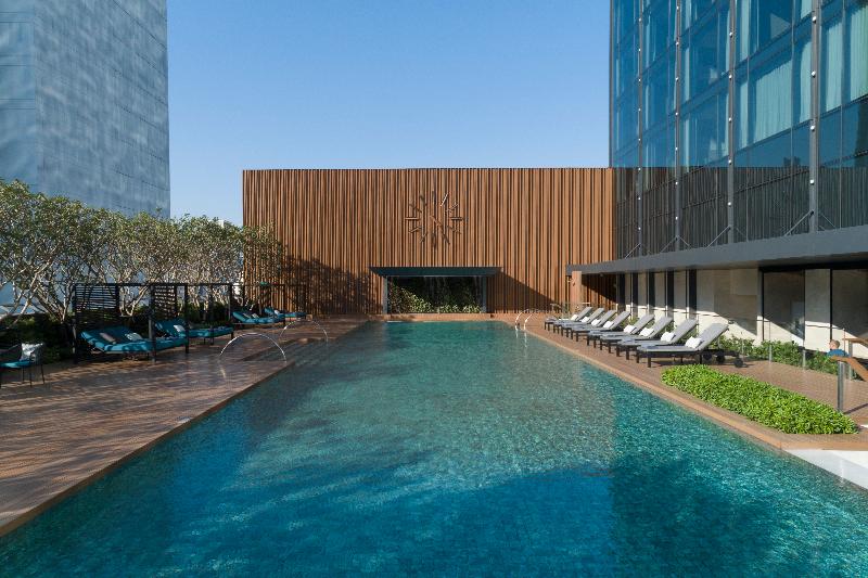 Carlton Hotel Bangkok Sukhumvit - Havuz