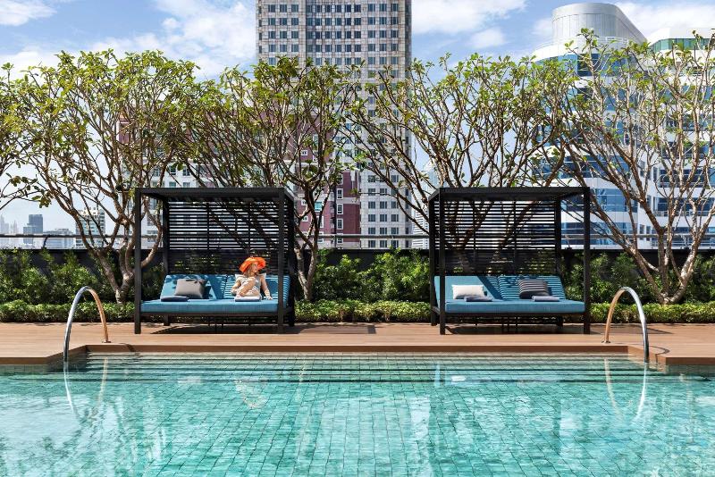 Carlton Hotel Bangkok Sukhumvit - Havuz