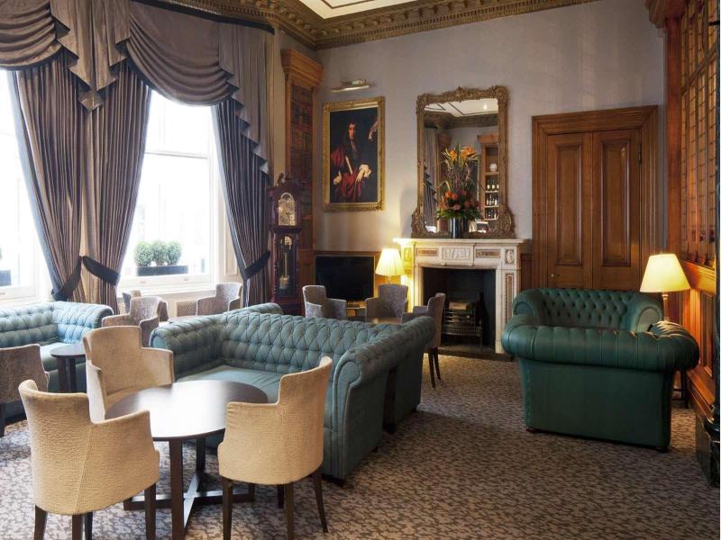 Strathmore Hotel - Gem Hotels - Bar
