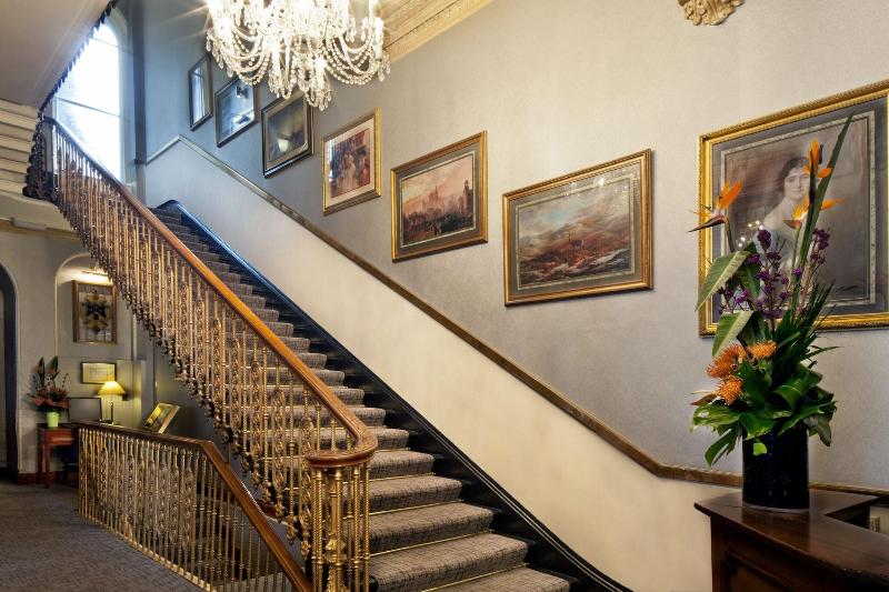 Strathmore Hotel - Gem Hotels - Lobi