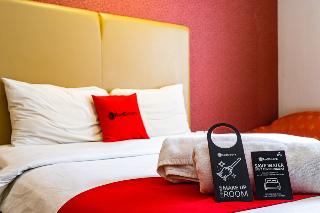 RedDoorz Plus near Blok M Square fotoÄŸrafÄ±