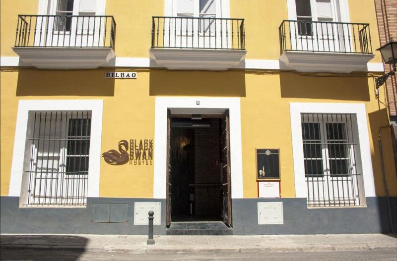 Black Swan Hostel Sevilla - Genel