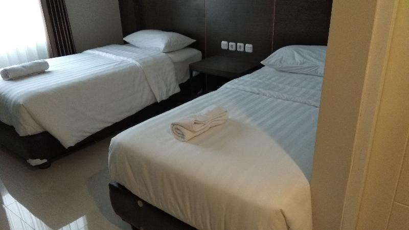 OYO 1006 Azzahra Guest House - Oda