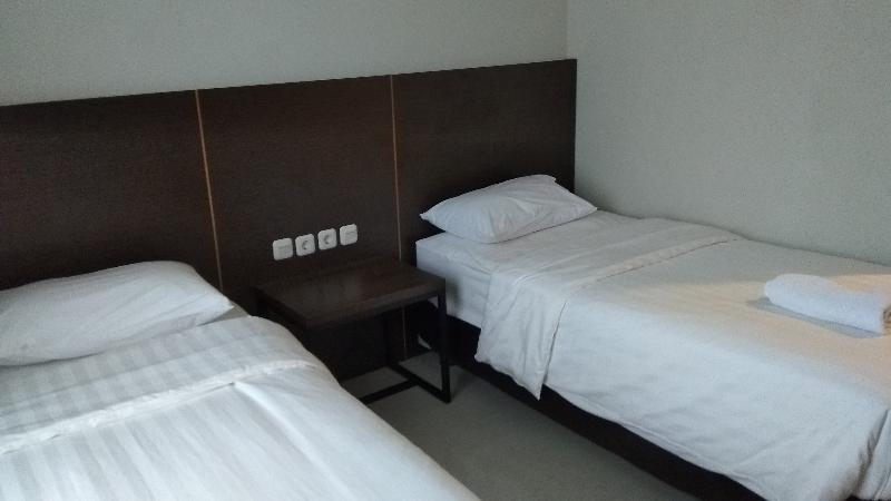 OYO 1006 Azzahra Guest House - Oda