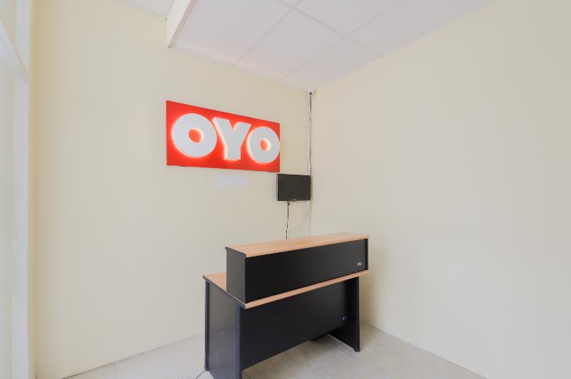 OYO 779 Mn One Residence Syariah - Lobi