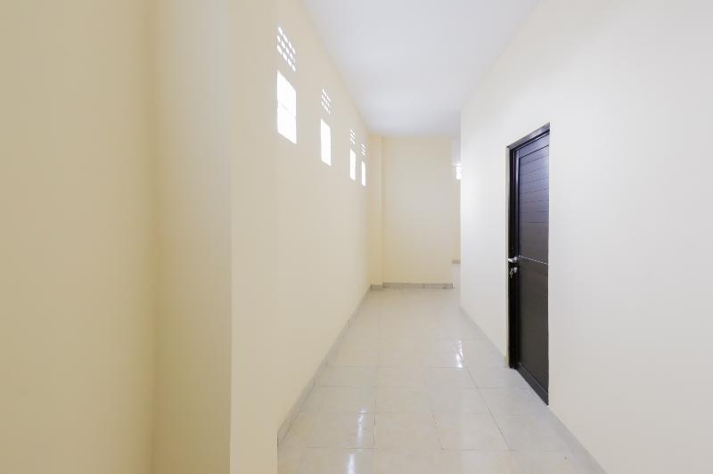 OYO 779 Mn One Residence Syariah - Lobi
