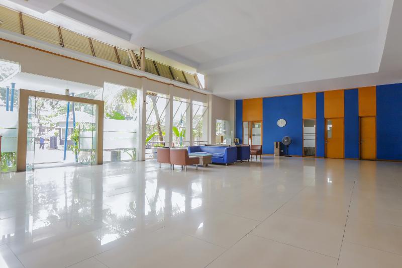 Hotel Senen Indah - Lobi