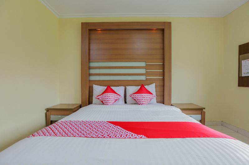 Hotel Senen Indah - Oda