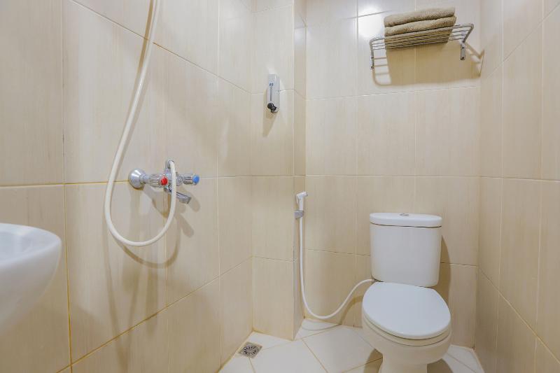 Hotel Senen Indah - Oda