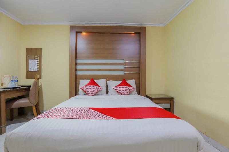 Hotel Senen Indah - Oda