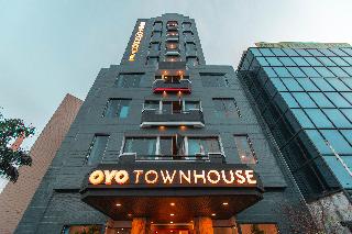 Super OYO Townhouse 1 Hotel Salemba fotoÄŸrafÄ±