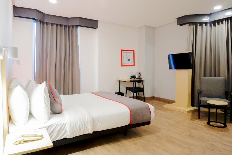 Super OYO Townhouse 1 Hotel Salemba - Oda