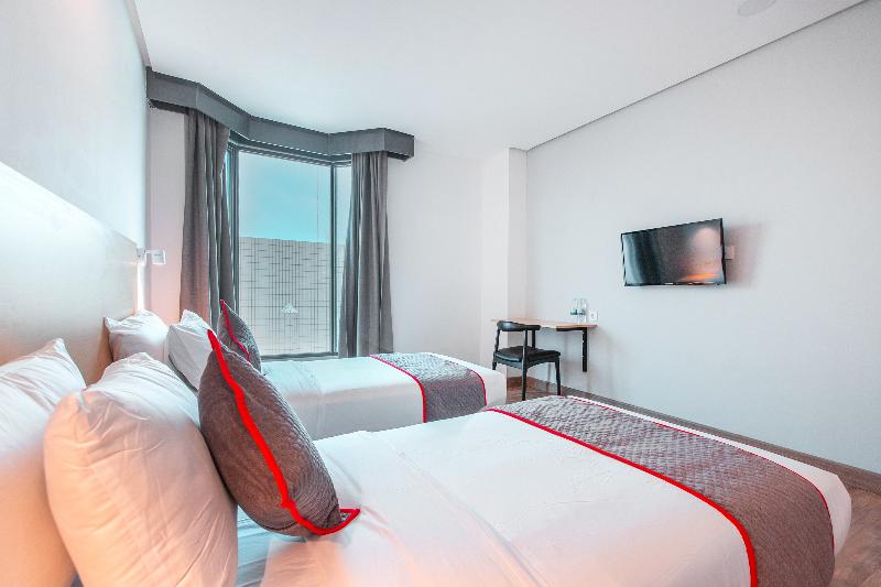 Super OYO Townhouse 1 Hotel Salemba - Oda