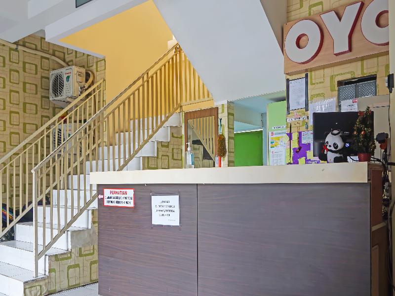 OYO 709 Menjangan Residence at Klayatan - Lobi