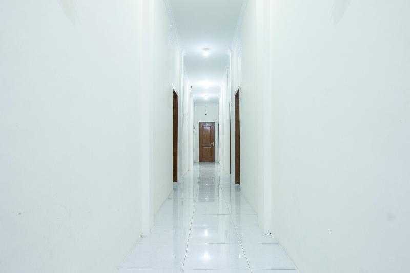 700 Griya Hanum Syariah - Lobi