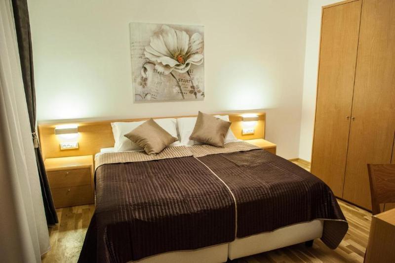Salvator Superior Apartments - Oda