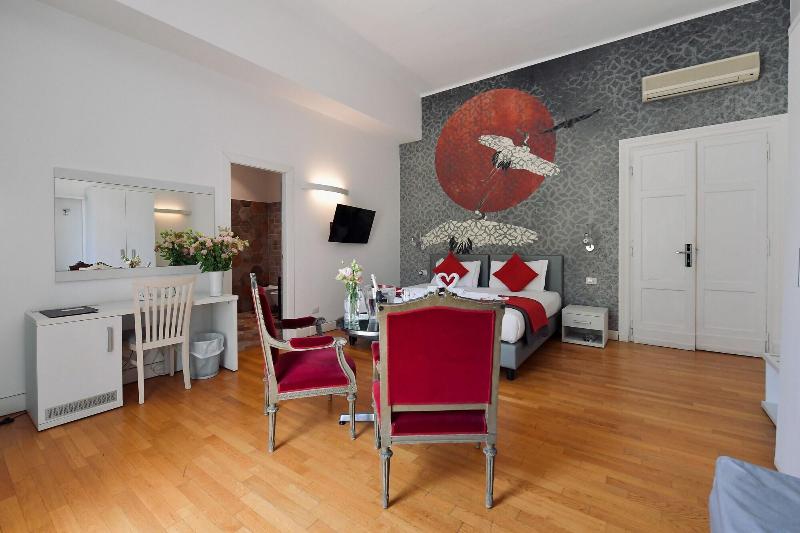 Suites Farnese Design Hotel - Oda
