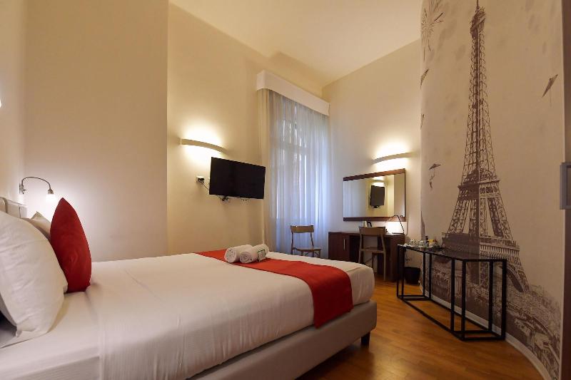 Suites Farnese Design Hotel - Oda