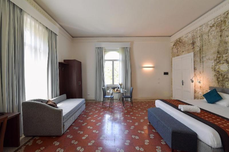 Suites Farnese Design Hotel - Oda