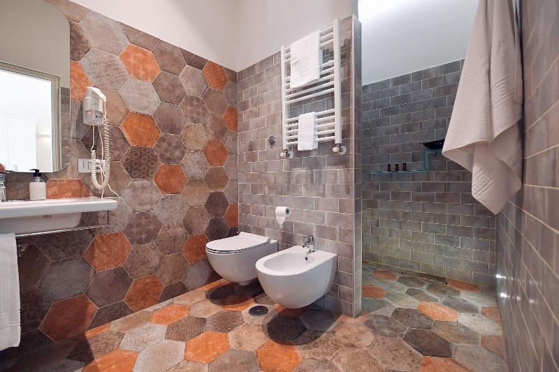 Suites Farnese Design Hotel - Oda