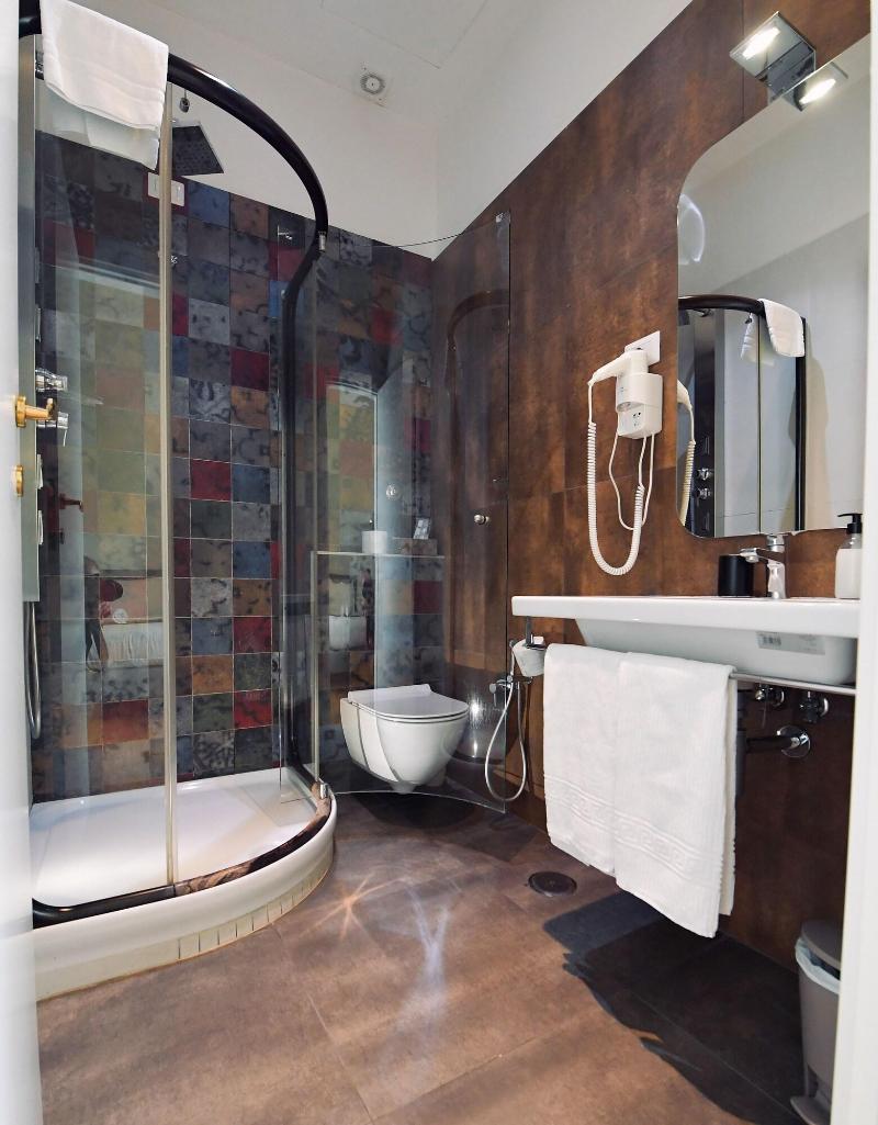 Suites Farnese Design Hotel - Oda