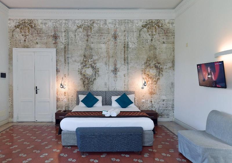 Suites Farnese Design Hotel - Oda