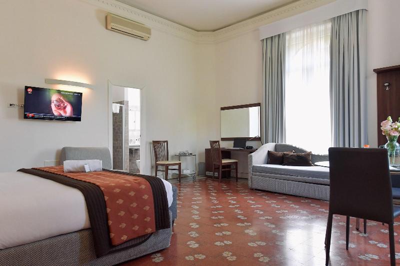 Suites Farnese Design Hotel - Oda