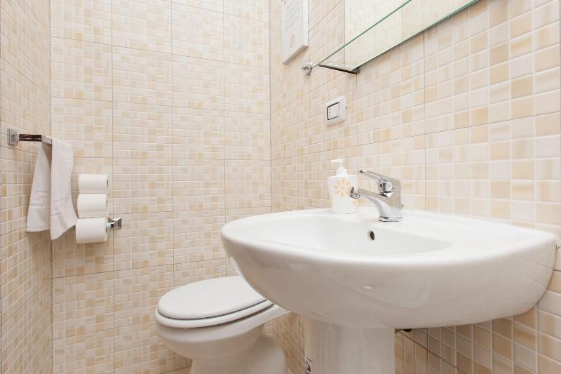Meltin Rome Guesthouse - Oda