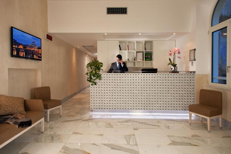Floris Hotel - Lobi