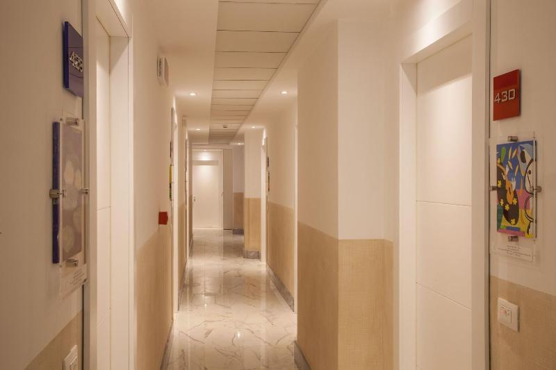 Floris Hotel - Lobi