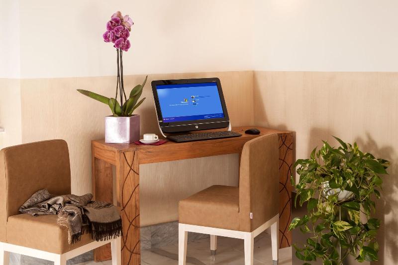 Floris Hotel - Genel