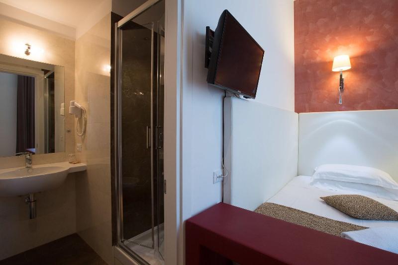 Floris Hotel - Oda