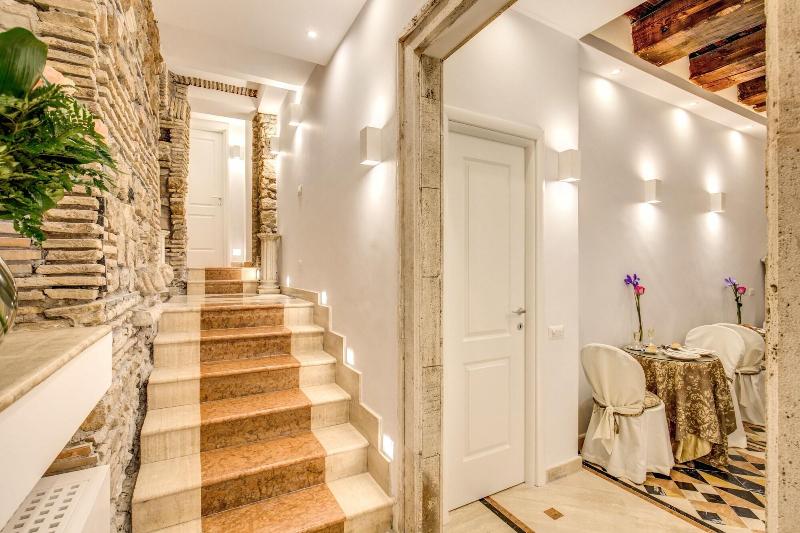 Pantheonview Luxury Suites - Lobi