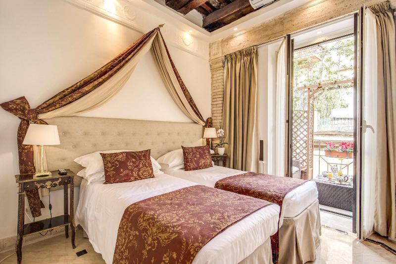 Pantheonview Luxury Suites - Oda